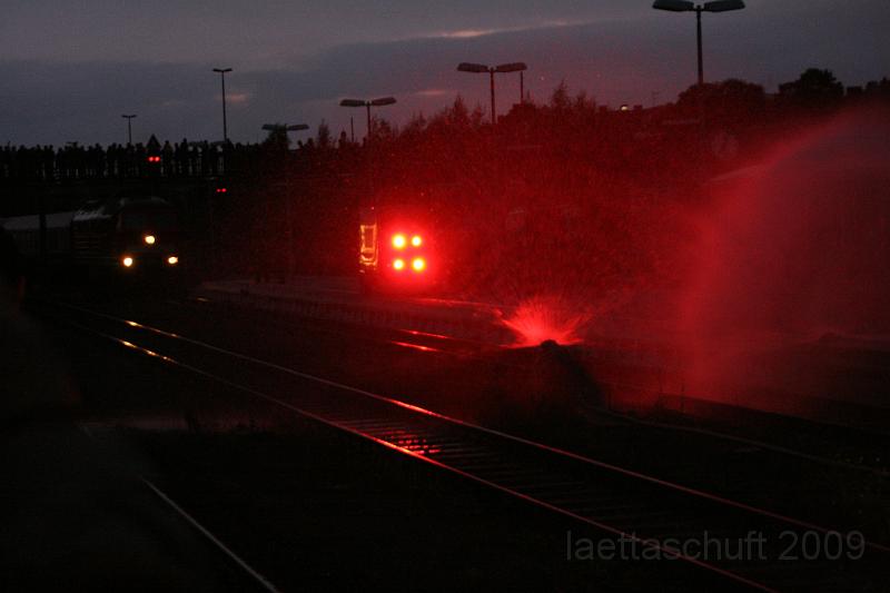 052.JPG